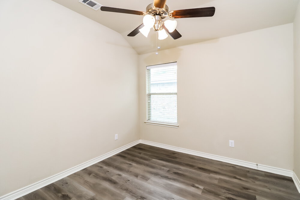 Building Photo - 160 Spring Hollow Dr