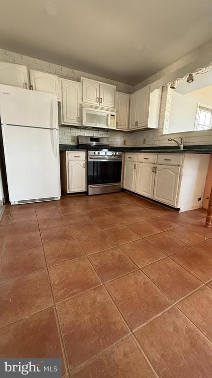 Building Photo - 297 Kesselring Ave