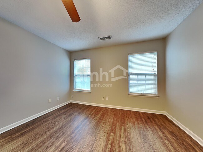 Building Photo - 6902 Brachnell View Dr