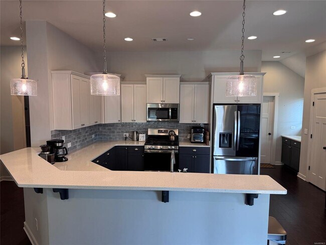 Building Photo - 730 Hedgefield Way