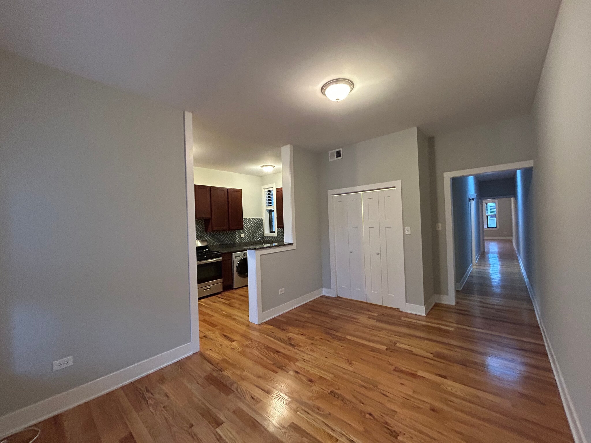 Building Photo - 338 Tudor Ct