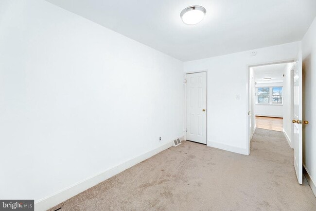 Building Photo - 12450 Knights Rd