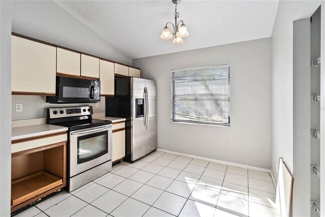 Building Photo - 218 Cranbrook Dr