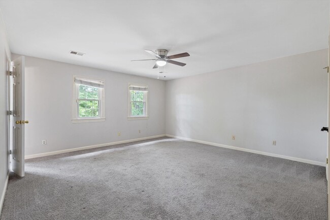 Building Photo - 51 Summer Grove Rd