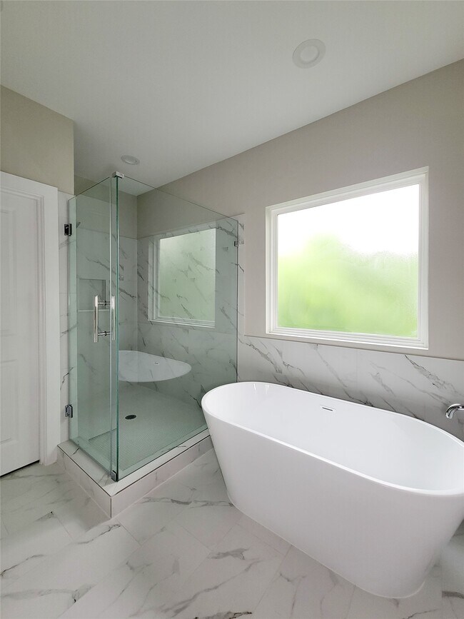 Building Photo - 8014 Huntington Spgs Ln