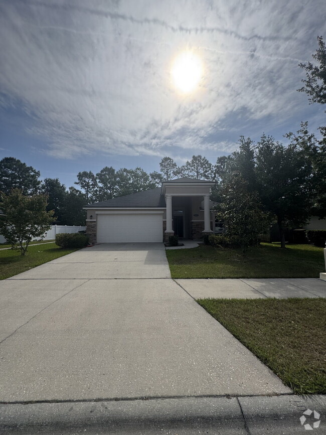 Building Photo - 4 Bedroom Home in Sandler Chase – Jacksonv...