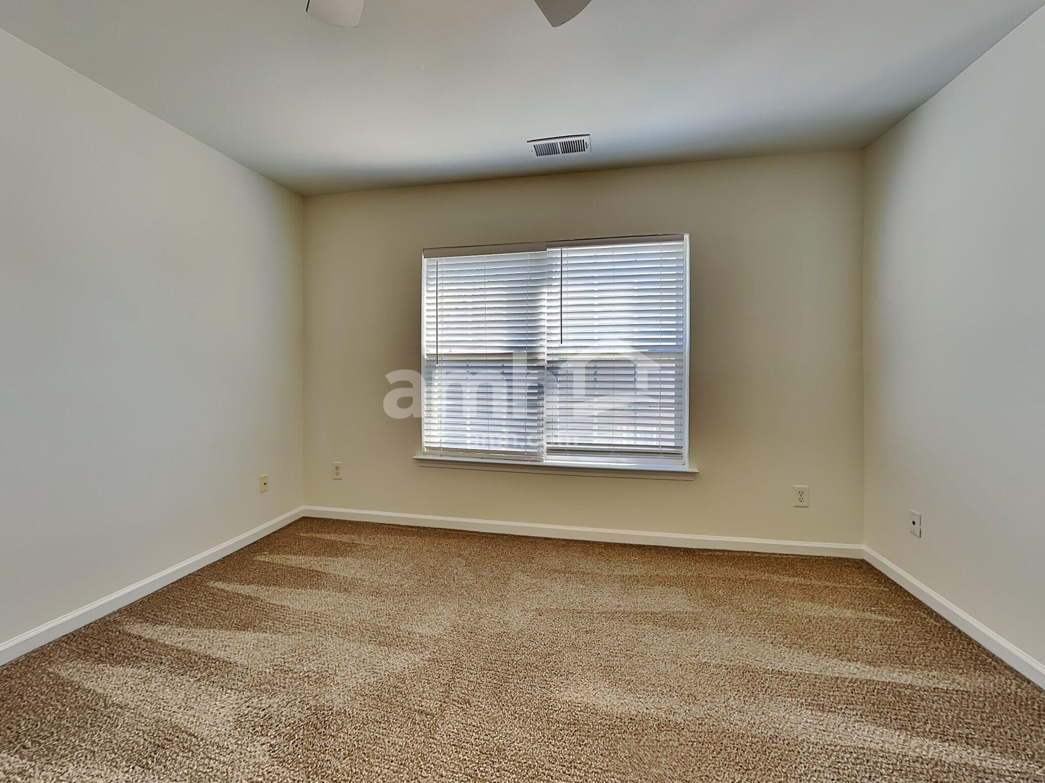 Building Photo - 12216 Palomar Dr