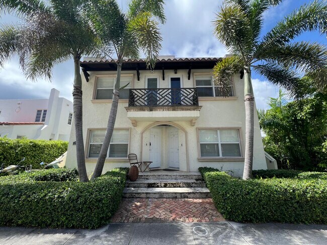 Primary Photo - 252 Oleander Ave