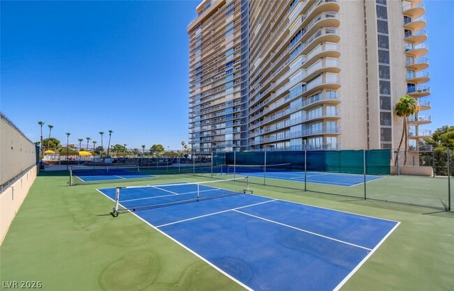 Building Photo - 3111 Bel Air Dr