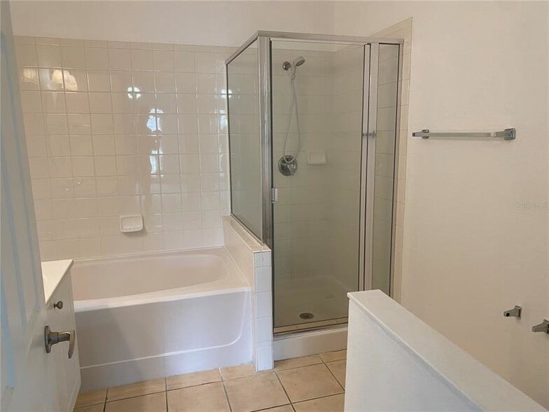 Master Bath - 2488 Lancien Ct