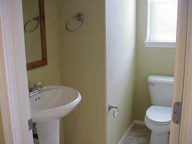 Building Photo - VIDEOTOUR: This Home Will Catch Your Heart...