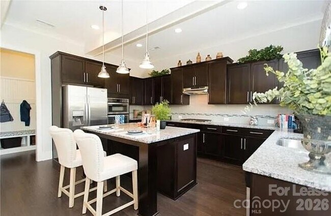 Building Photo - 4018 Orchid Way