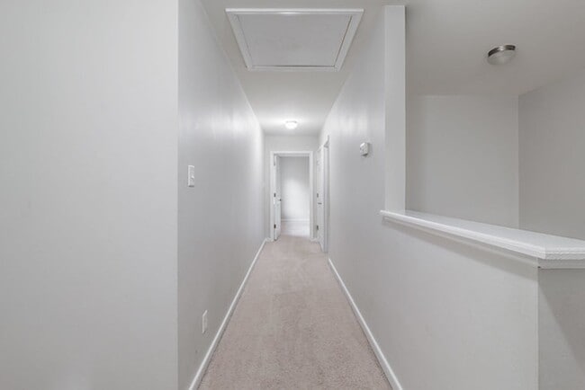 Building Photo - Charming 4 bedroom Colonial in Midlothian!