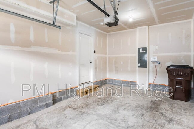 Building Photo - 828 Knox Crst