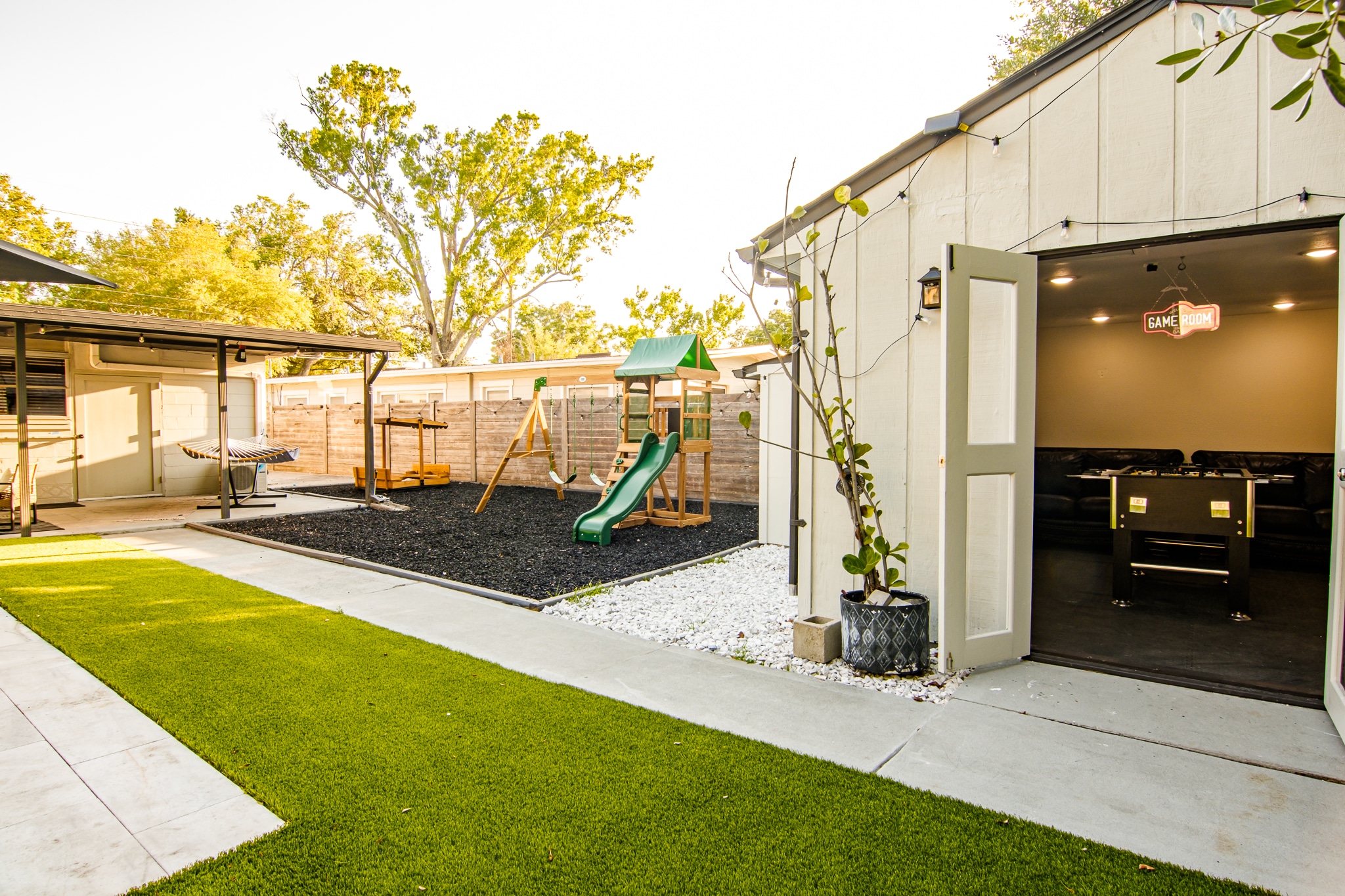 Building Photo - 3811 Hargill Dr