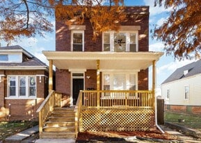 Building Photo - 7337 S Green St