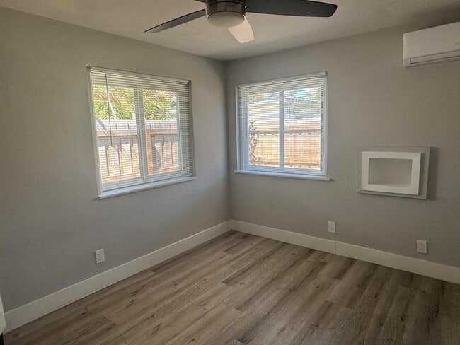 Building Photo - 920 N L St