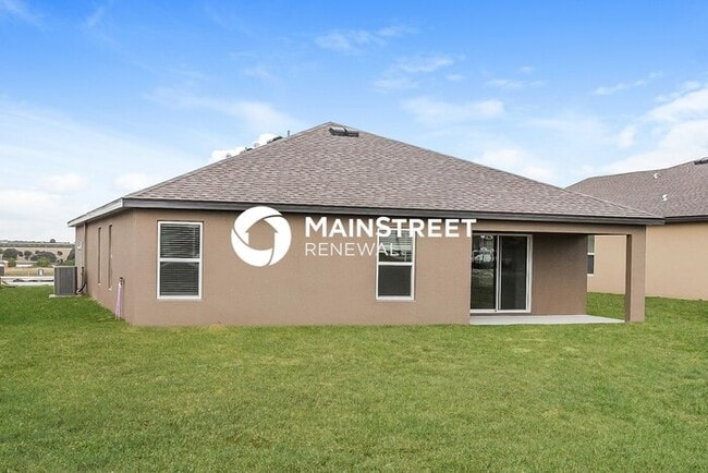 Building Photo - 4 Bedroom Pet-Friendly Home in Dundee, FL with Main Street Renewal