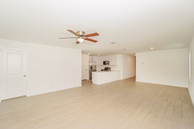 Building Photo - 15491 Jake Xing