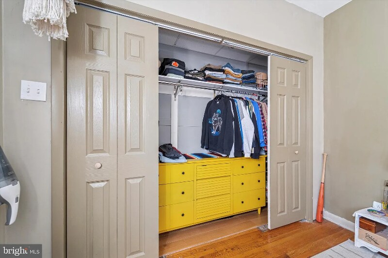 Building Photo - 2842 Cedar St