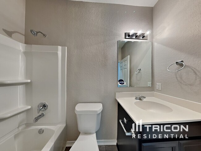 Building Photo - 6615 Port Elizabeth