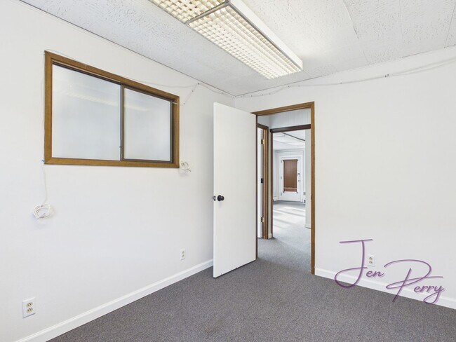 Building Photo - 1795 Main Street