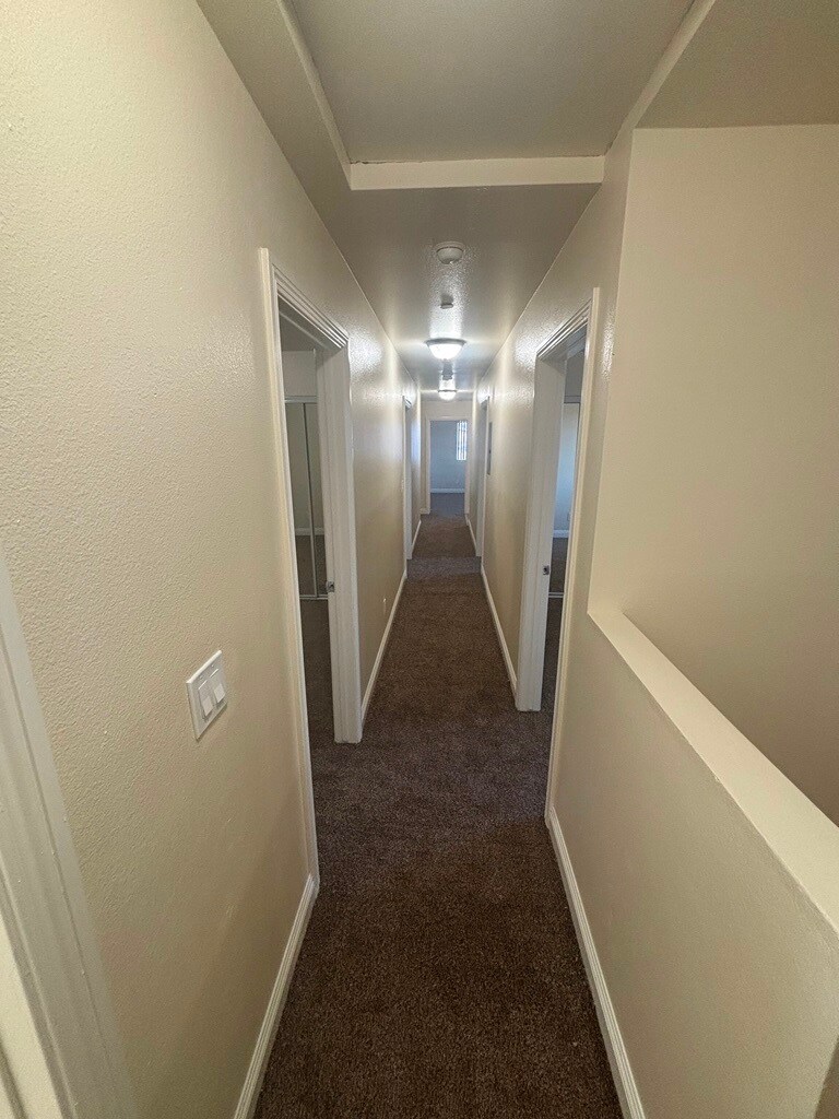 Building Photo - 8848 Orchard Ave