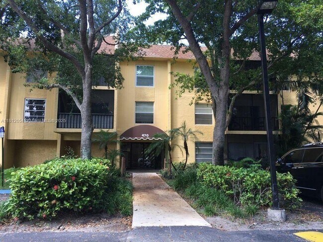 Building Photo - 470 NW 20th St