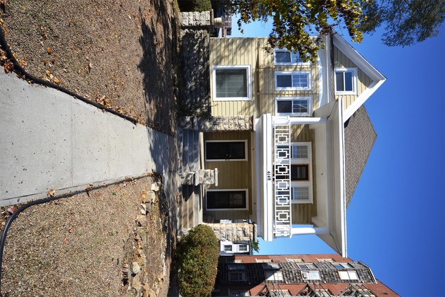 Building Photo - 4148 Warwick Blvd