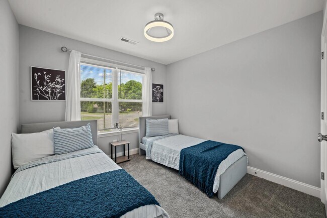 Building Photo - 506 Watauga Ave