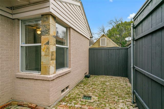 Building Photo - 3767 Manana Dr
