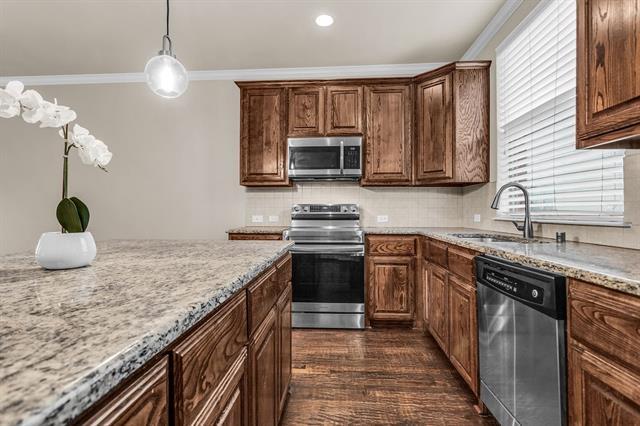 Building Photo - 2500 Rockbrook Dr