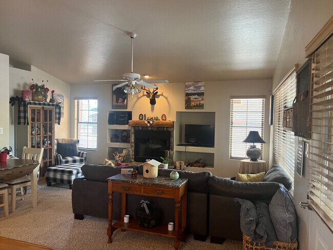 Building Photo - 2689 Palomino Trail