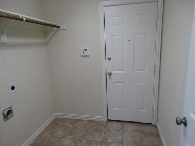 Building Photo - 11897 Lampwick Ln