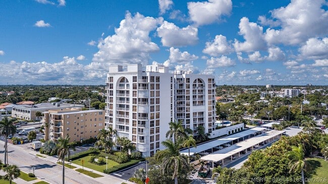 Building Photo - 3901 S Flagler Dr