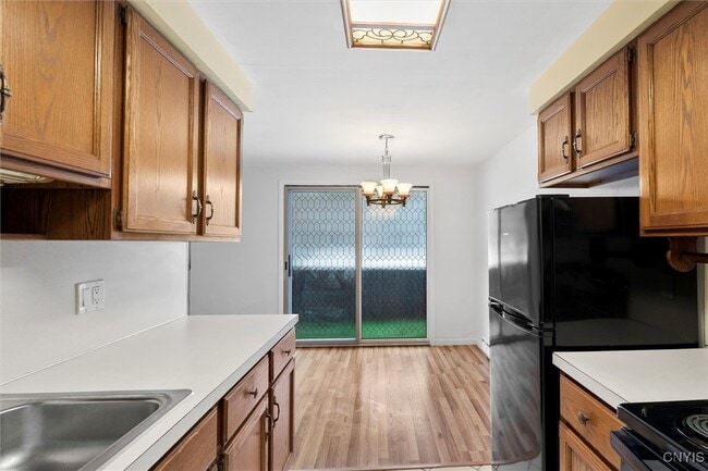 Building Photo - 325 Village Blvd N