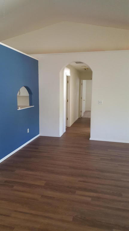 Building Photo - 267 Buckthorn Rd