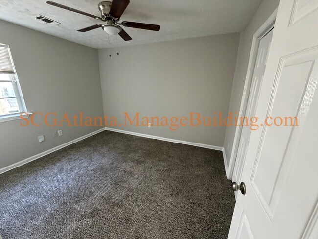 Building Photo - 135 Crystal Brook