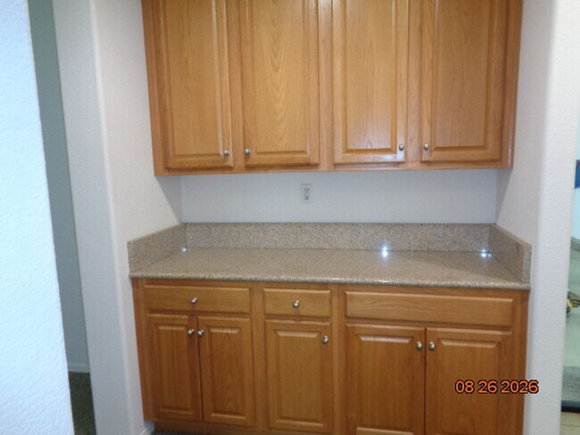 Building Photo - 6721 Princessa Dr