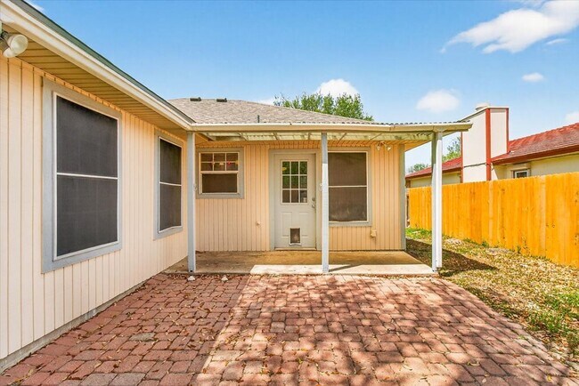 Building Photo - 3726 Sunnyville Dr