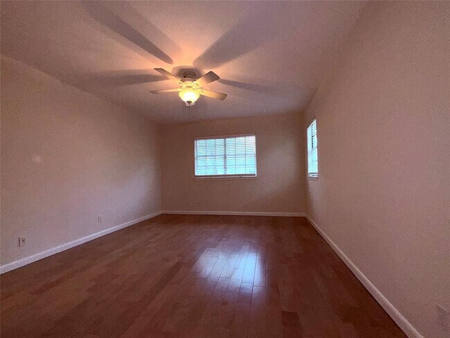 Building Photo - 5413 Coventry Ln