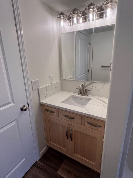 Building Photo - 1454 Kays Ct