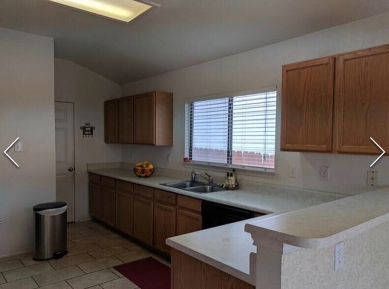 Building Photo - 2206 Stallion Run