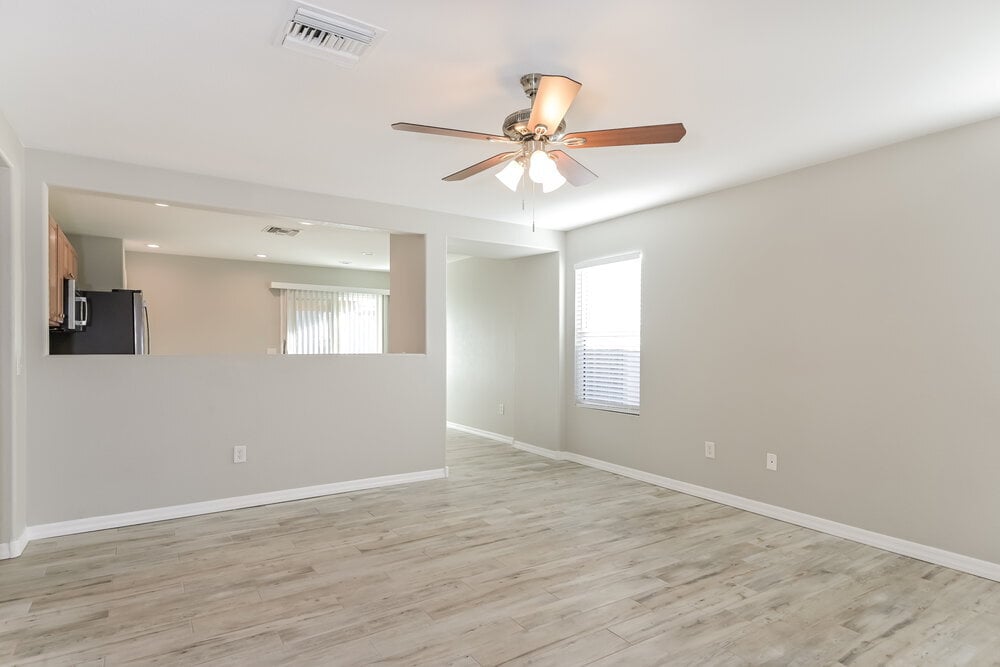 Building Photo - 1123 W Calle Del Libro Dorado