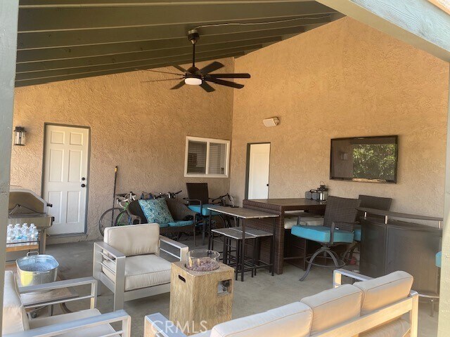 Building Photo - 9827 Estacia Ct