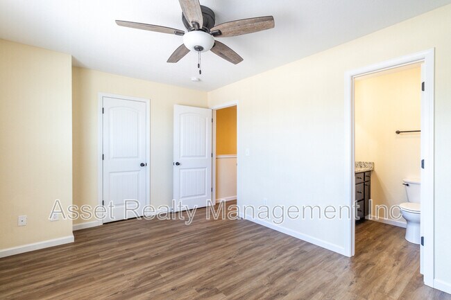 Building Photo - 913 Warrior Hill Dr