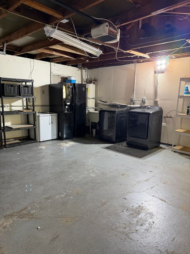 Building Photo - 1139 Lovell Ct