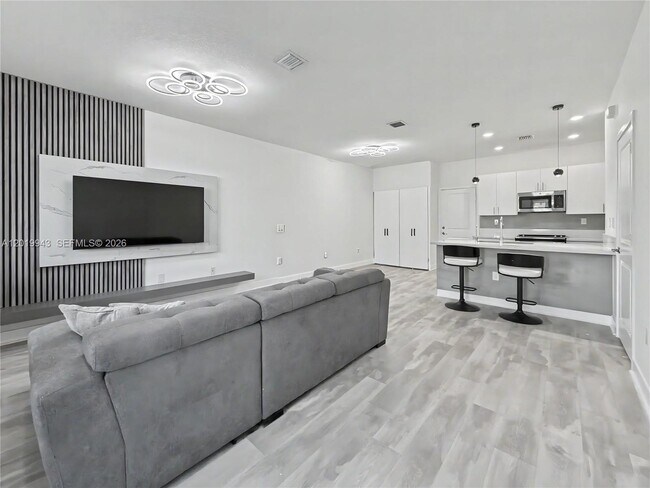 Building Photo - 4527 NW 83rd Path