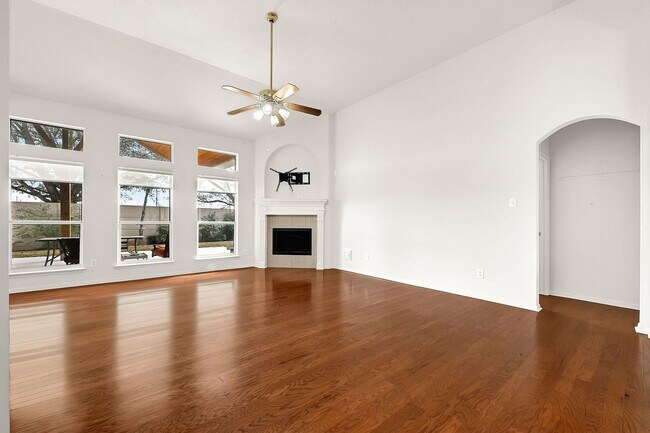 Building Photo - 1319 Bayport Ln