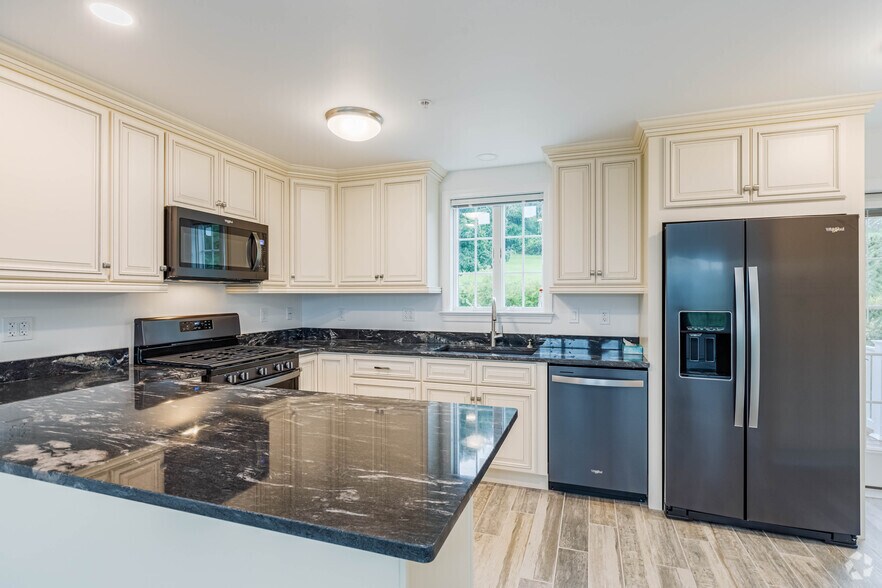 Rosemary Lane Townhomes 140 Rosemary Ln Baden PA 15005 Apartment Finder